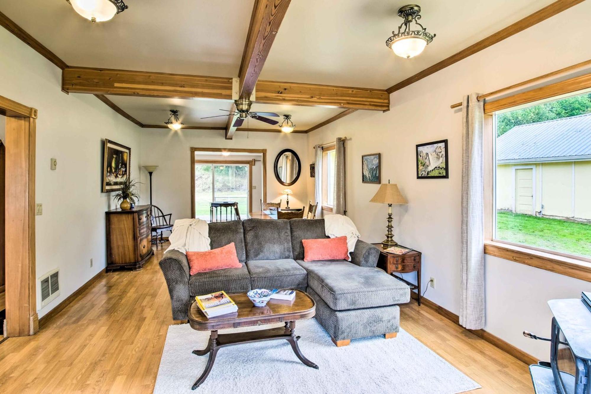 Quaint Coquille Getaway Near Beaches And Parks! Kültér fotó