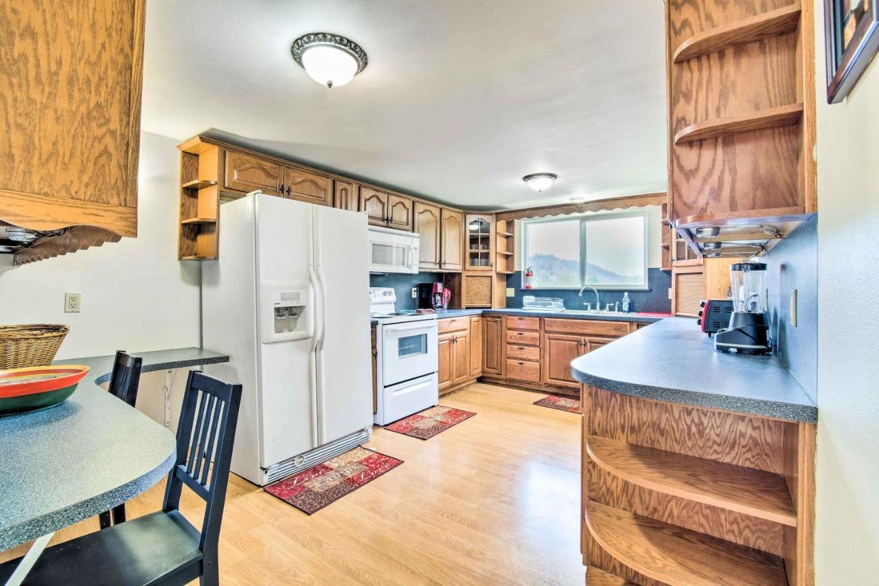 Quaint Coquille Getaway Near Beaches And Parks! Kültér fotó